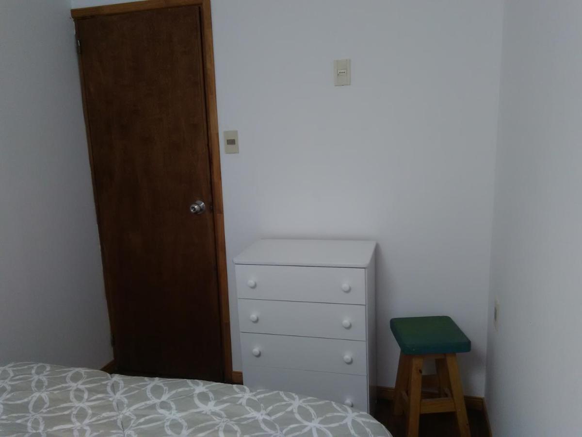 Charruas Hostel Монтевидео Экстерьер фото