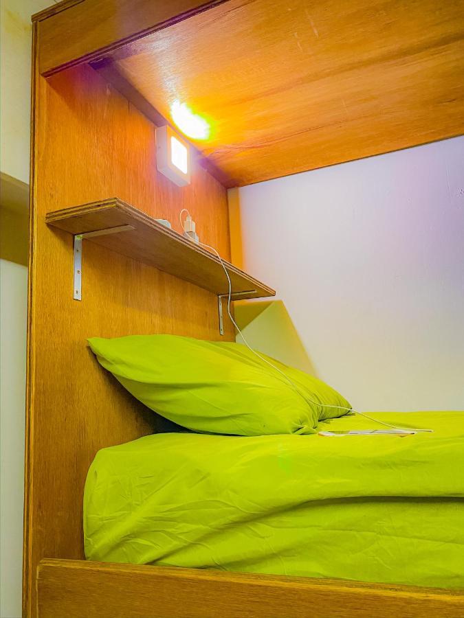 Charruas Hostel Монтевидео Экстерьер фото