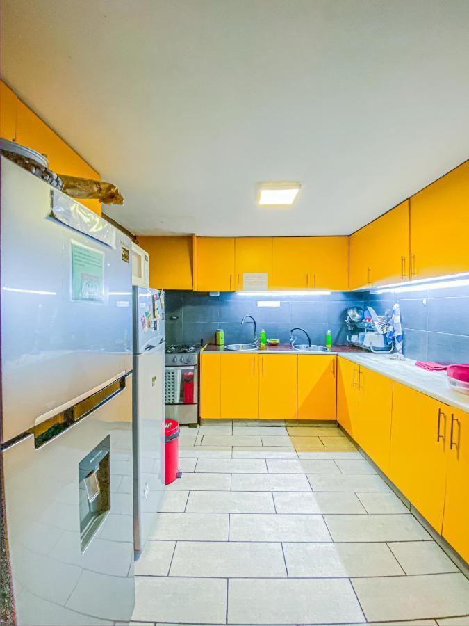 Charruas Hostel Монтевидео Экстерьер фото