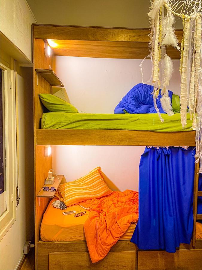 Charruas Hostel Монтевидео Экстерьер фото
